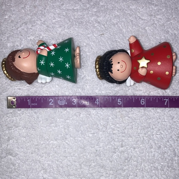 Hallmark green red angel salt and pepper shakers - Picture 4 of 6